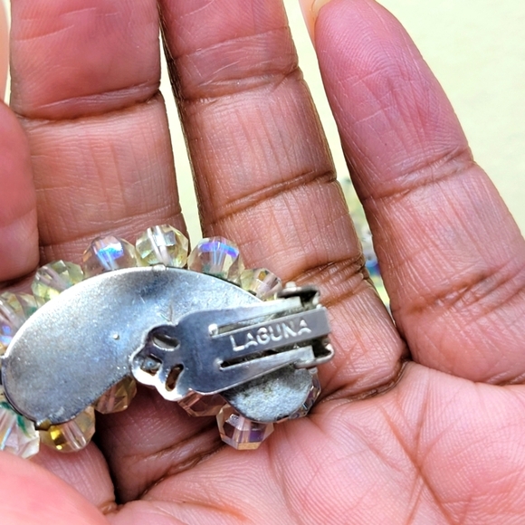 Vintage Beaded Cluster Earrings • by Laguna • Aurora Borealis - Picture 4 of 5